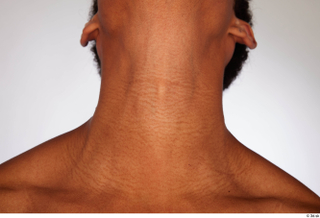 Nabil neck 0001.jpg